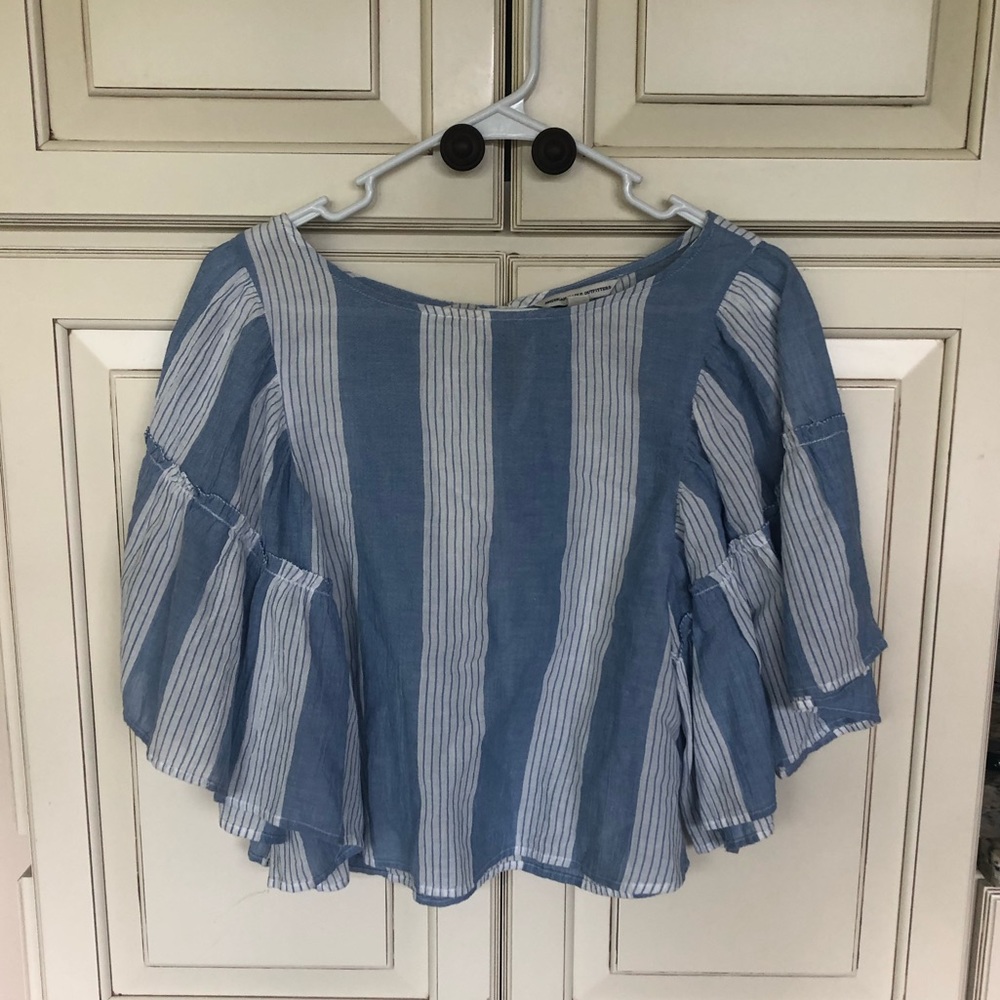 American Eagle, size small, flare sleeve top